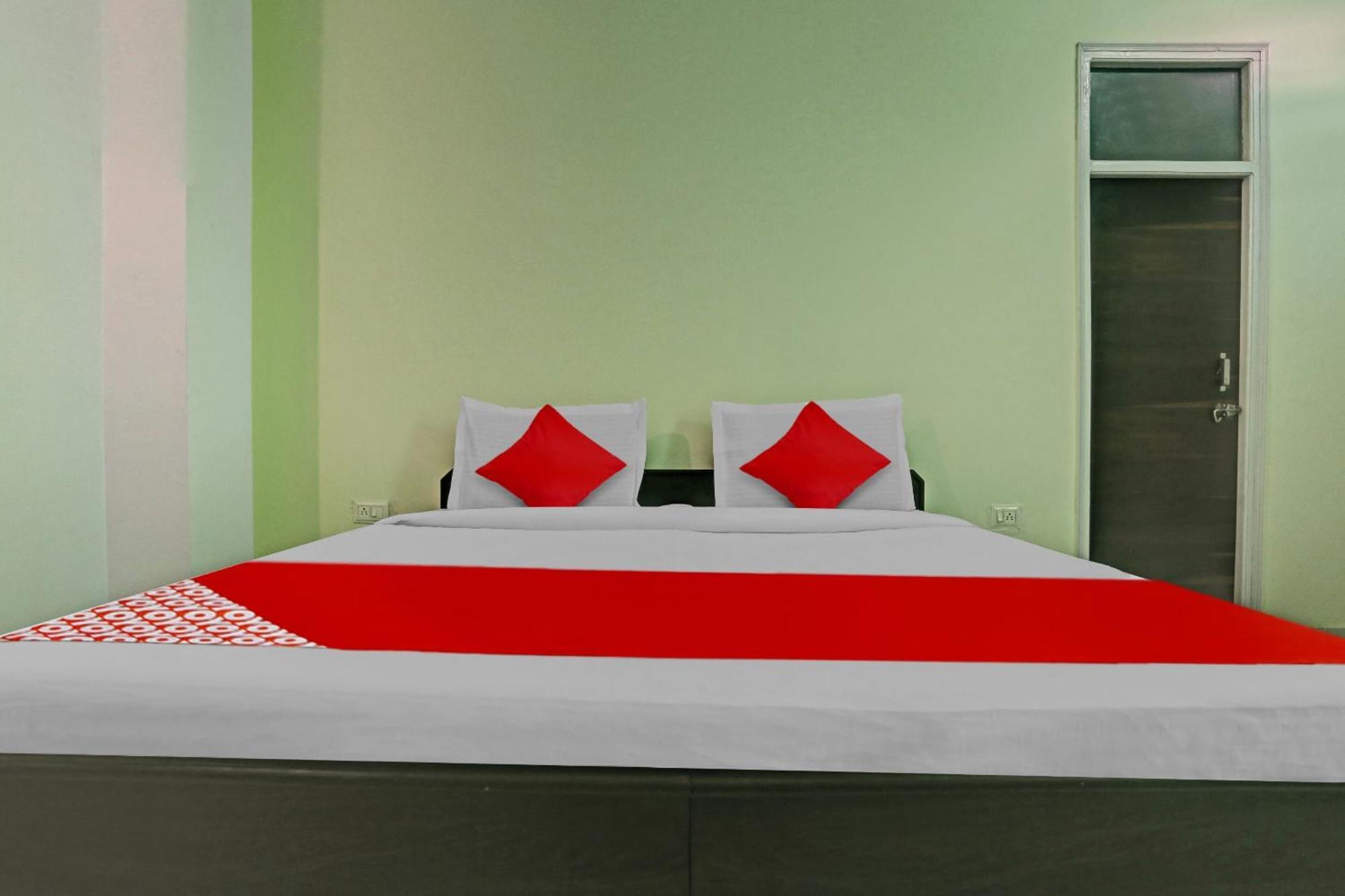 Hotel O Arya Residency Gurgaon Exterior foto