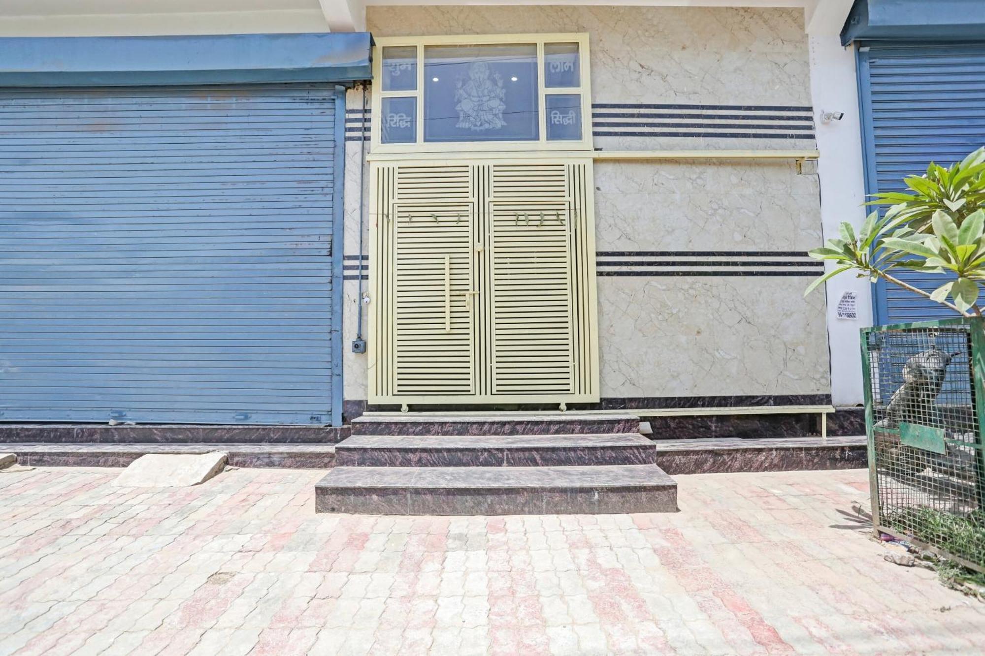 Hotel O Arya Residency Gurgaon Exterior foto